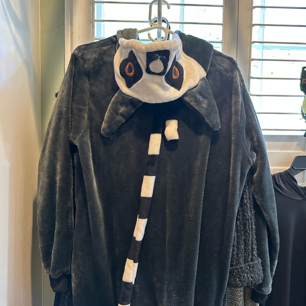 Kids Lemur Costume in Black and White